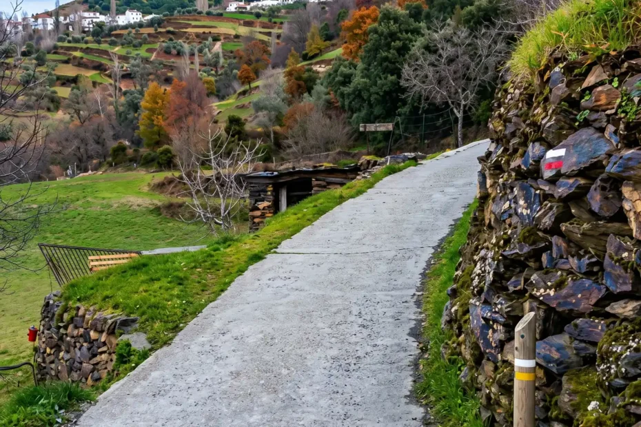 Sendero de los pueblos de Poqueira